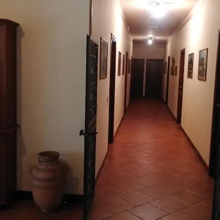 Casa vacanze For 6 People In Luzi Farmhouse Passo di Treia
